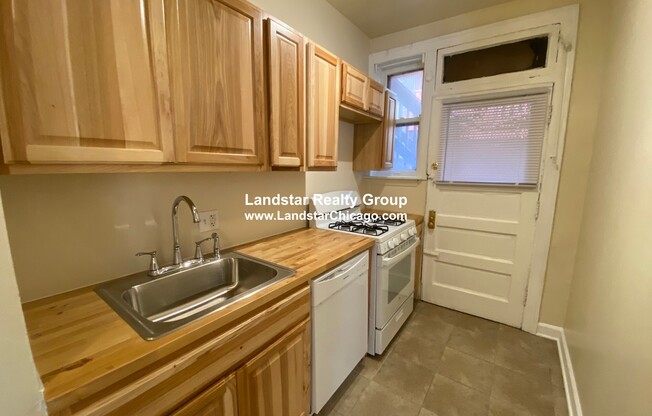 1349 W TOUHY AVE
