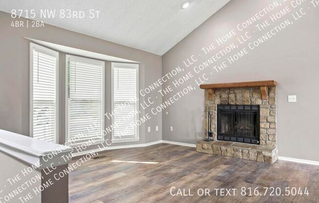 8715 NW 83 ST