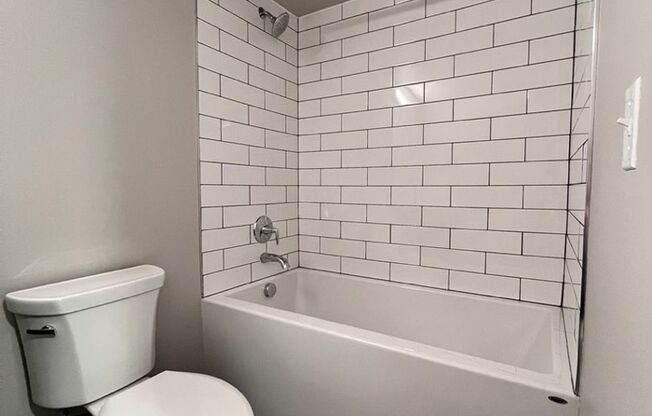 Studio, 1 bath, 484 sqft, $1,550, Unit 706