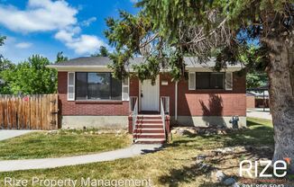 615 N American Beauty Dr
