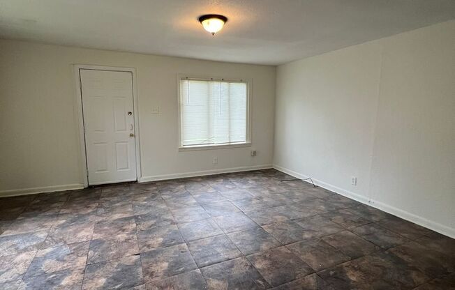 1 Bedroom 1 bath Duplex for lease