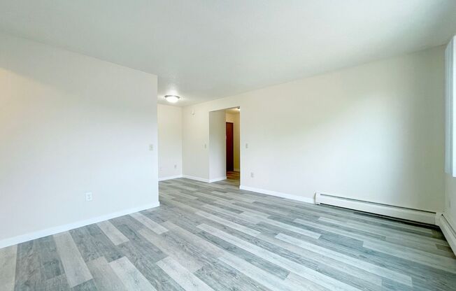 2 beds, 1 bath, 645 sqft, $815, Unit 411-6