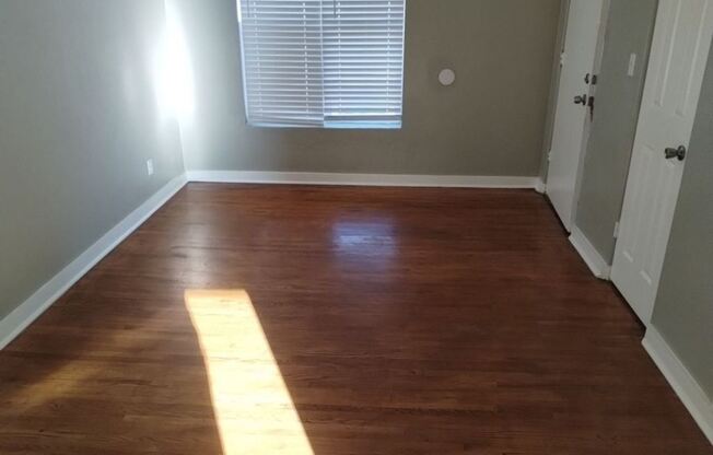 2042 NW 25th 18E