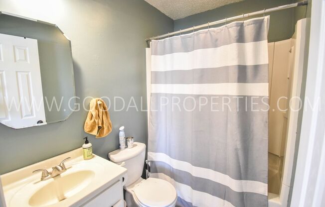 2 beds, 1.5 baths, $1,525