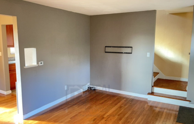 2 beds, 1 bath, $1,200