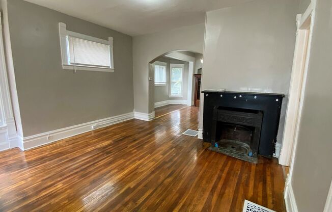 1054 Lafayette SE