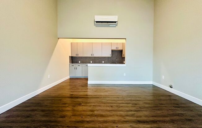 1 bed, 1 bath, 453 sqft, $2,050, Unit 4th #405