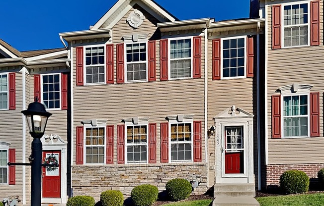 1505 CANTERBURY DR