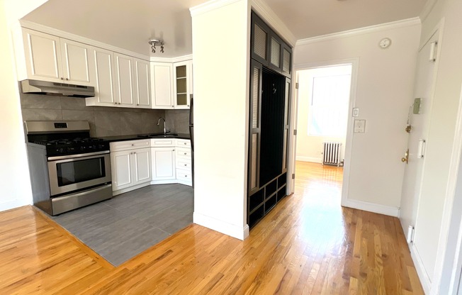 124 SMITH ST