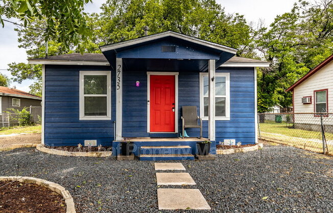2735 PECAN VLY DR