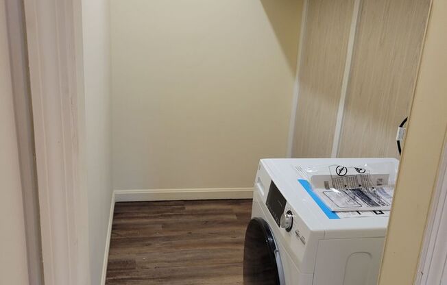 1 bed, 1 bath, 790 sqft, $915, Unit 5081