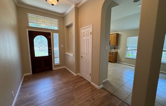 STONE OAK  |  GATED COMMUNITY  |  3 BEDROOMS  |  2 BATHS  |  SINGLE STORY