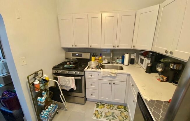 1 bed, 1 bath, $1,995, Unit # 106