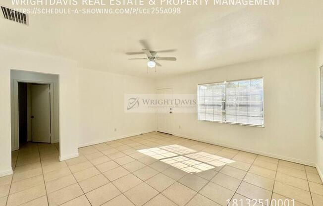 1302 E NEW ORLEANS AVE