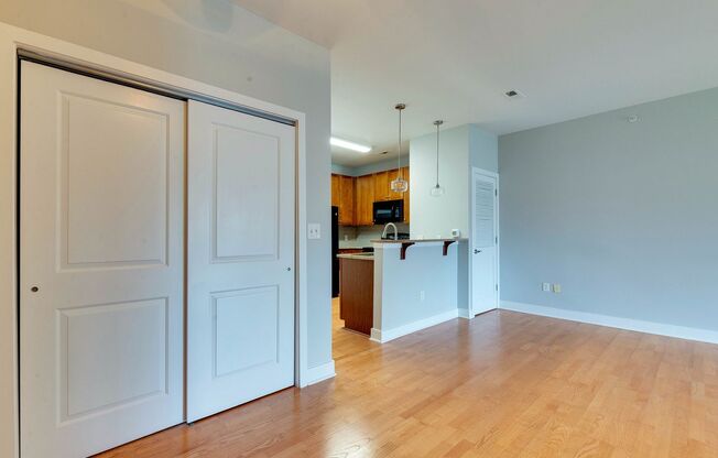 1 bed, 1 bath, $1,400, Unit # 407