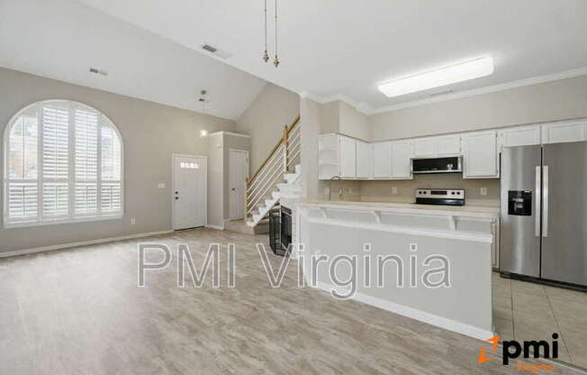 763 HUNTERS QUAY