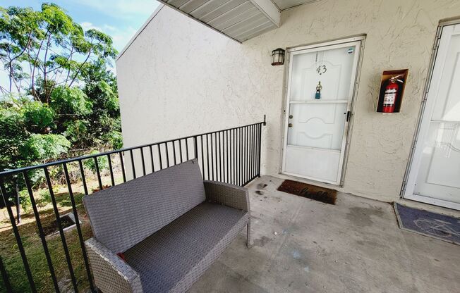 Your Lake View Condo is waiting for you in Winter Haven!