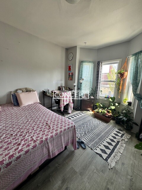 8 LANGDON ST