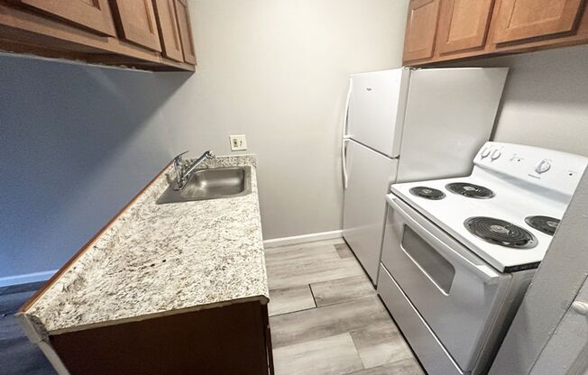 1 bed, 1 bath, 560 sqft, $825, Unit 611-15