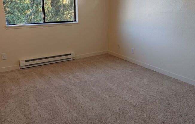 2 beds, 1 bath, 830 sqft, $2,000, Unit F301