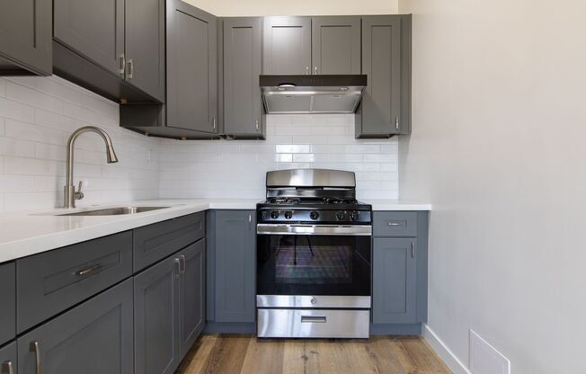 Studio, 1 bath, 500 sqft, $1,395, Unit 206