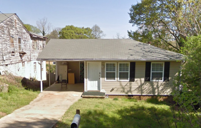 2  bed 2 bath in Atlanta!