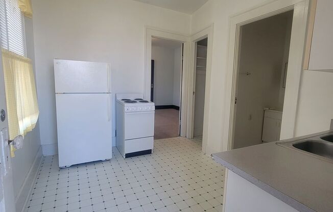 1 bed, 1 bath, 600 sqft, $600, Unit Unit # C