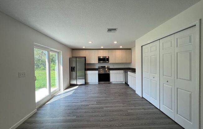 3 beds, 2 baths, $1,599