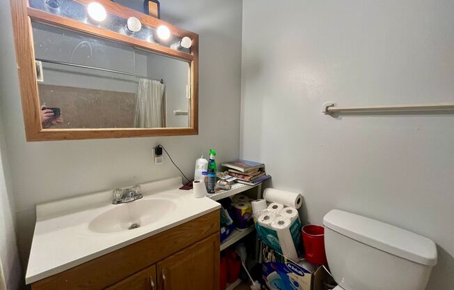 1 bed, 1 bath, $1,095, Unit 207