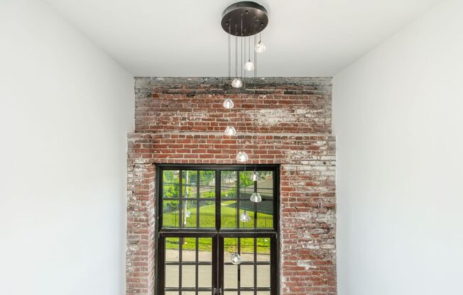 2 beds, 2 baths, 824 sqft, $1,675, Unit 16