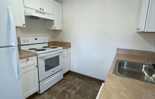 2 beds, 1 bath, 827 sqft, $1,395