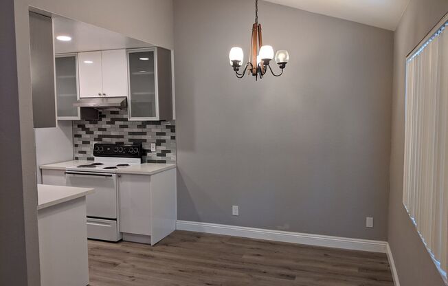 1414 E. Orange Grove