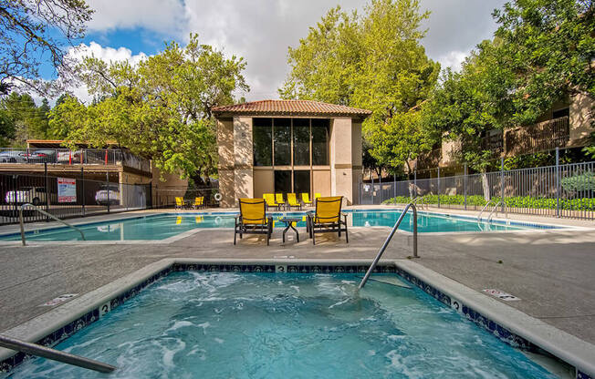 Swimming Pool And Spa Area at Wilbur Oaks Apartments, Thousand Oaks, CA