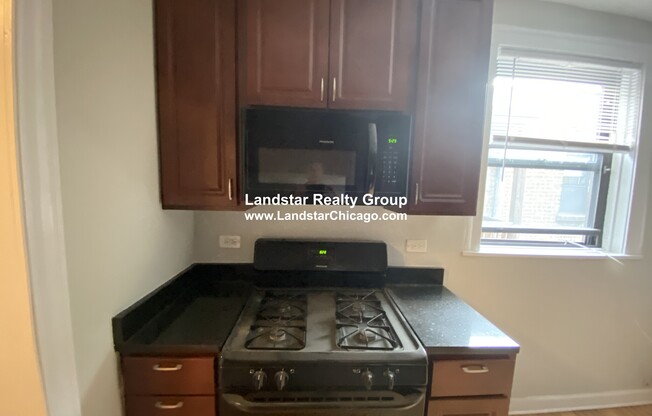 3256 W BELLE PLAINE