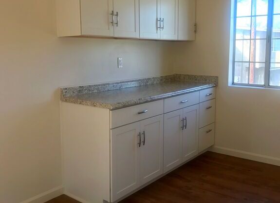 2 beds, 1 bath, 616 sqft, $1,950, Unit 3/4