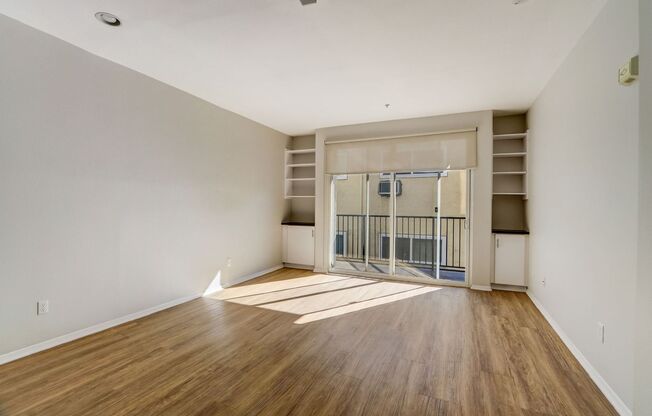 1 bed, 1 bath, 774 sqft, $2,848, Unit 114