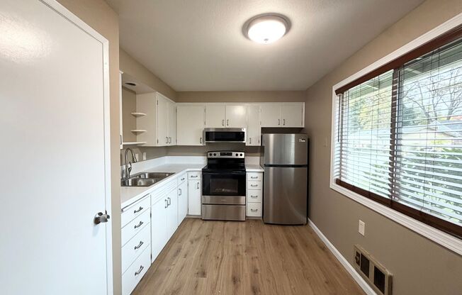 2 beds, 1 bath, $1,450