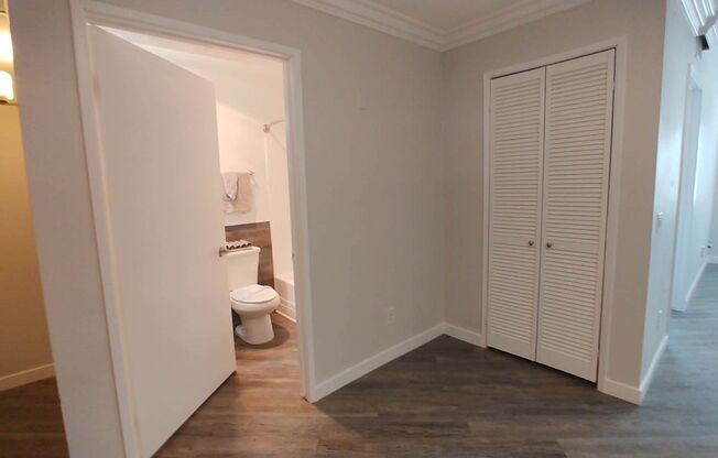 2 beds, 2 baths, 950 sqft, $2,750, Unit 106