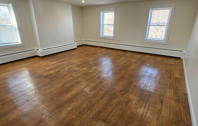 1 bed, 1 bath, 700 sqft, $1,700, Unit 65 S #3