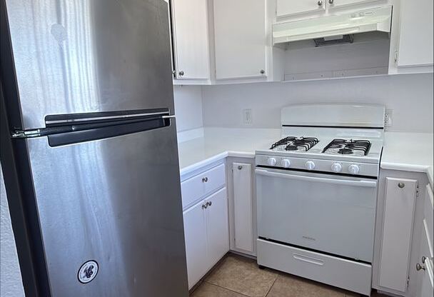 1546 W 145th St