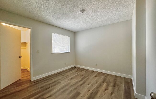 2 beds, 1 bath, $1,695, Unit 06