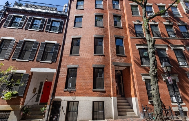 101 Myrtle St.