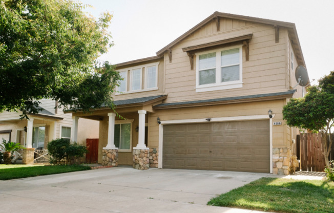 4096 LAUREL WALK LN