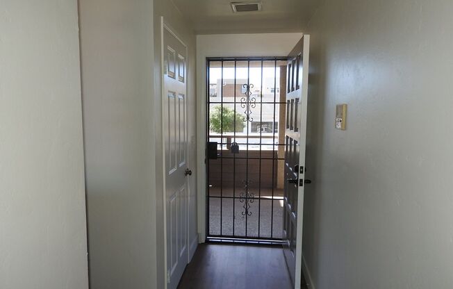 2 beds, 2 baths, $3,600, Unit Unit #202