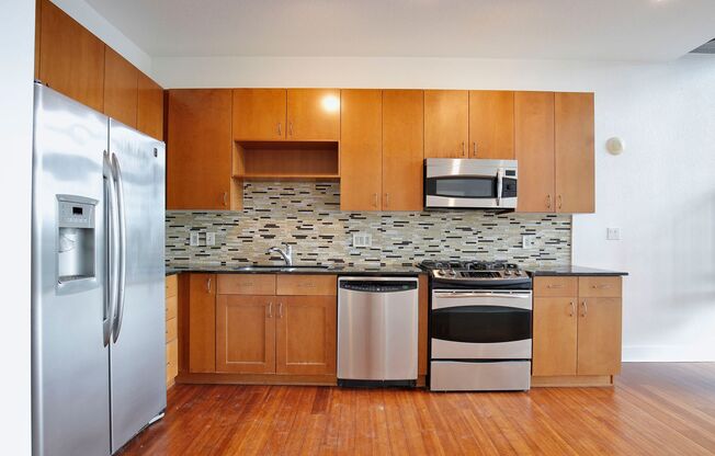 1 bed, 1.5 baths, $1,995