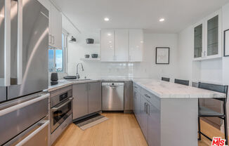 Studio, 1 bath, 600 sqft, $3,495, Unit 1012