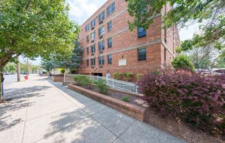Discover an enticing retreat in the heart of Bayonne, NJ.