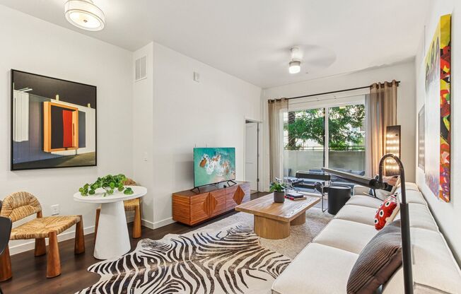 2 beds, 2 baths, 1,038 sqft, $2,080