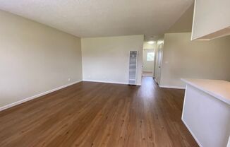 2 beds, 1 bath, 950 sqft, $2,345, Unit 31