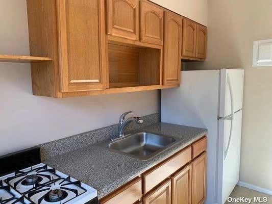 1 bed, 1 bath, $2,095, Unit F-1